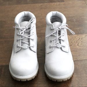 Pastel purple/lilac timberland chukka boots